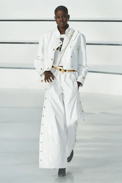 Look 65